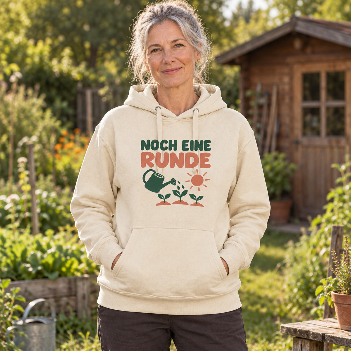 Noch eine Runde – Unisex-Gartenhoodie in Bone
